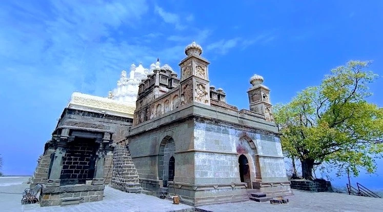 Bhuleshwar Temple