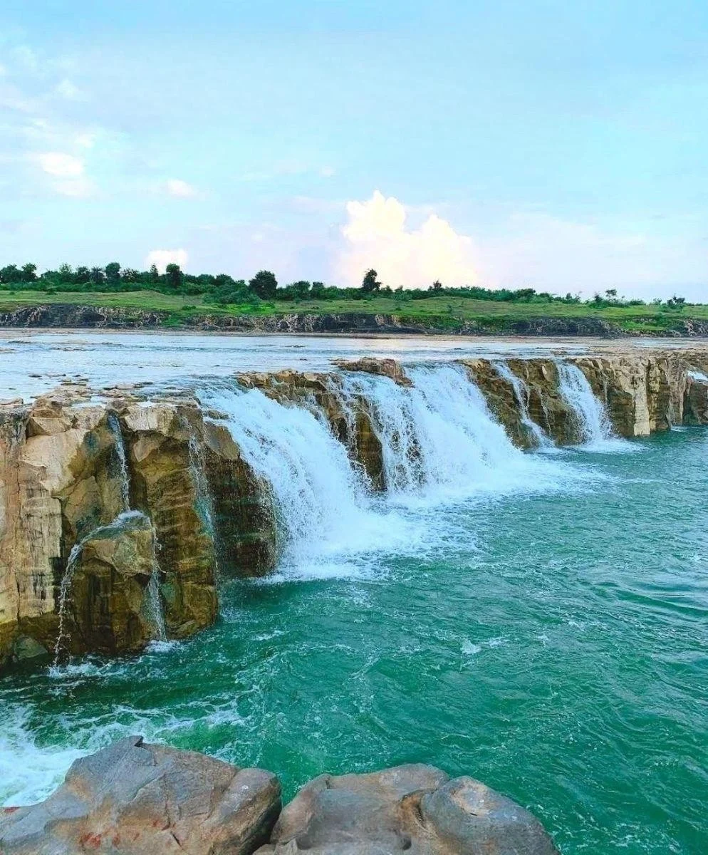 Zunjh Waterfall