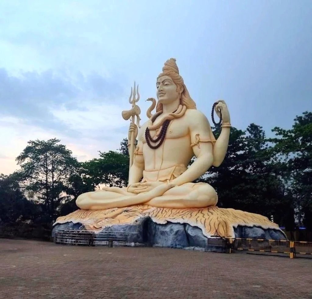 Kachnar City Shiva Temple